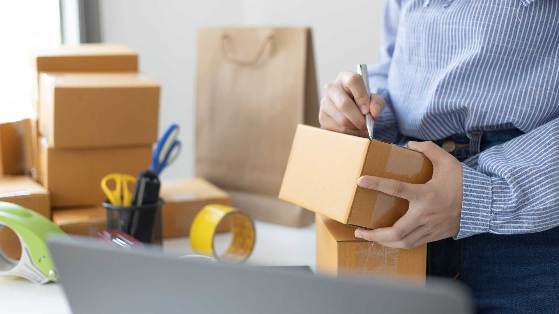 Batch Production vs Mass Production: What’s Best for Your B Business