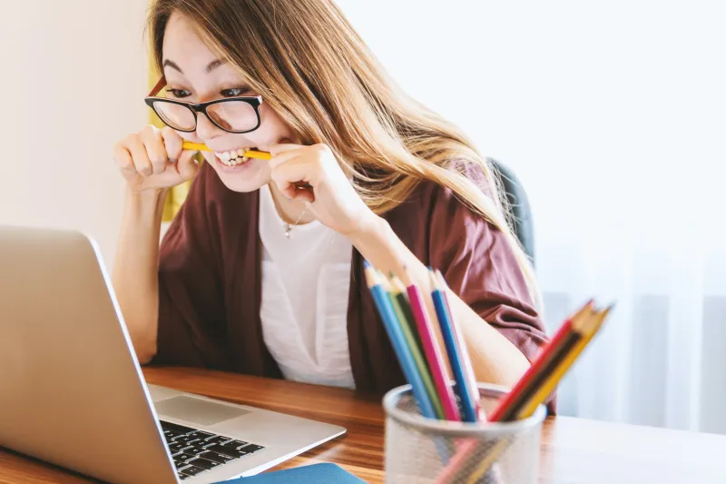 An image showing an english learner who wants to improve speaking