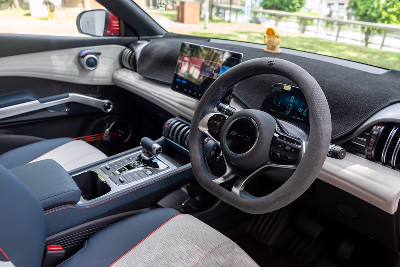 How Electric Vehicles Are Transforming Corporate Car Sharing and Rentals