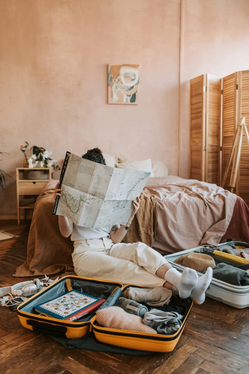 The 14 Best Essential Travel Gear for Your Ultimate Travel Plan 