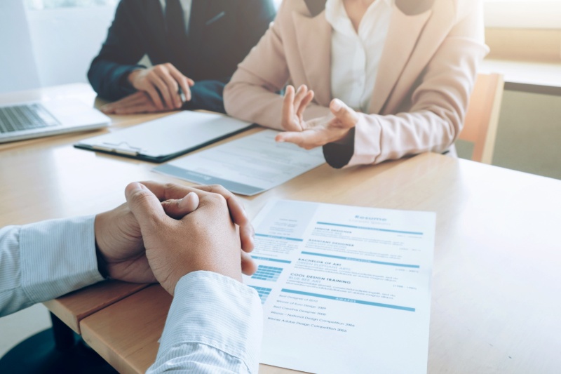 The Solopreneur Diaries: The Wisdom of Hiring Inexperienced Sales People