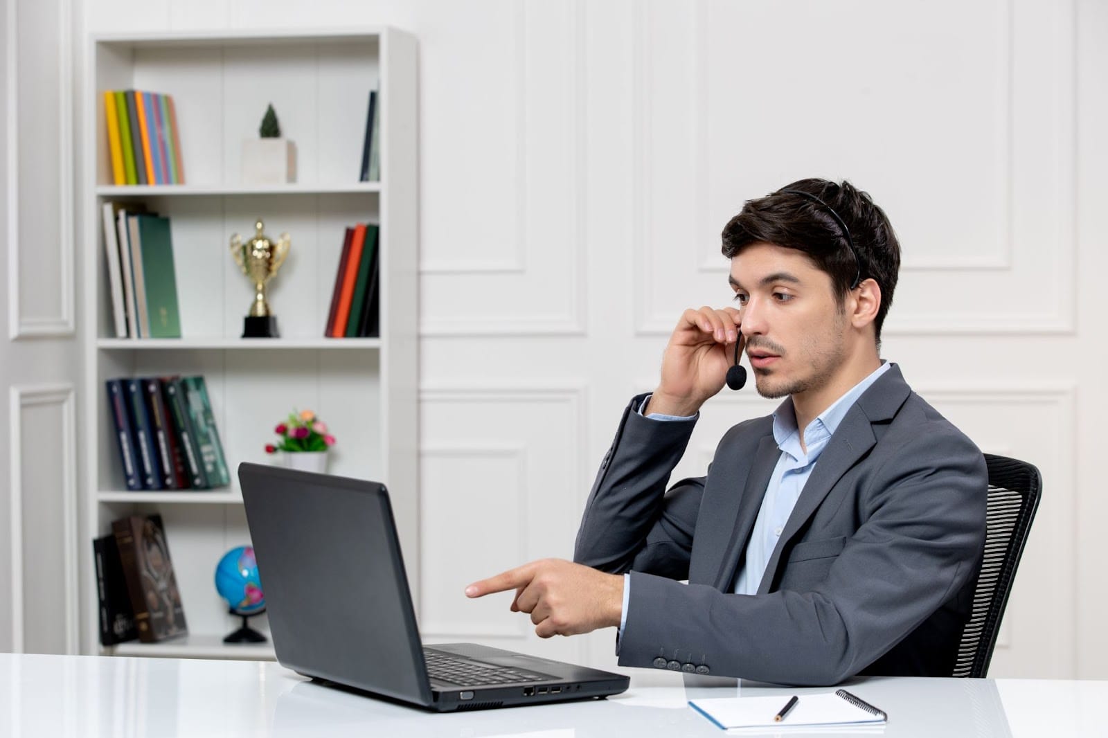Discovery Call Questions: How to Ask & Win More Deals