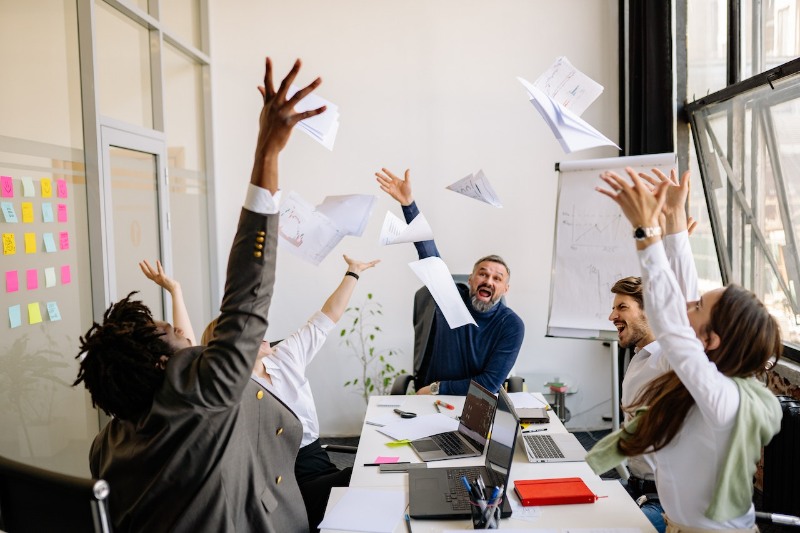 Boost Sales with Self-Service Demos and Live Sales Calls