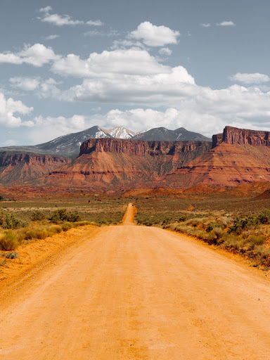 All You Need To Know For A \nSafe Australian Outback Road Trip