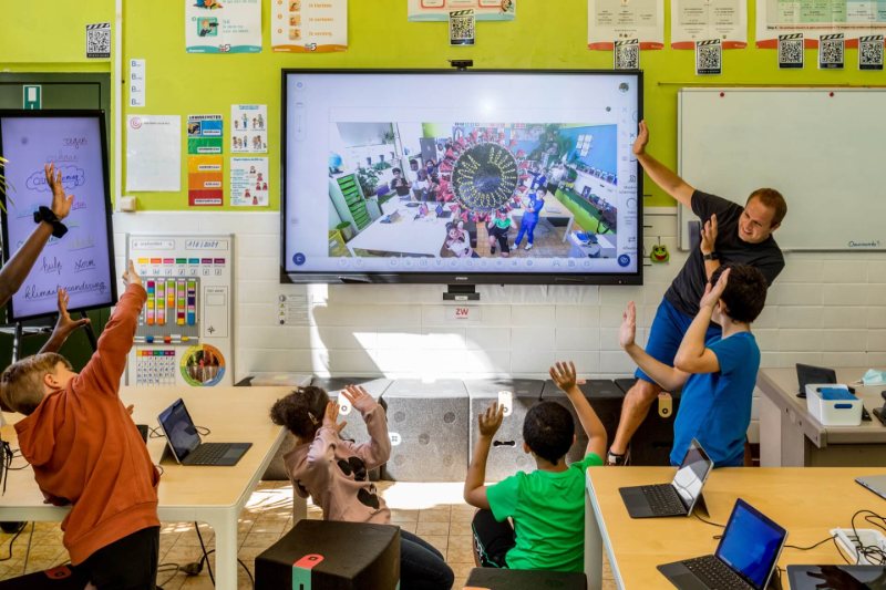 How Can an LMS Encourage Students to Return to the Classroom?