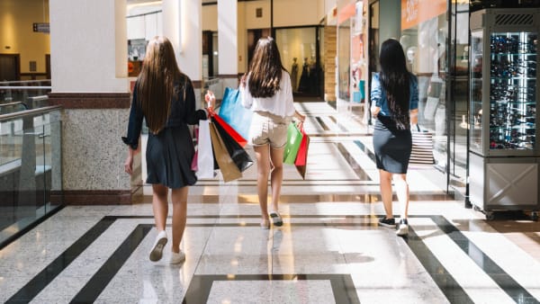 foot traffic in retail