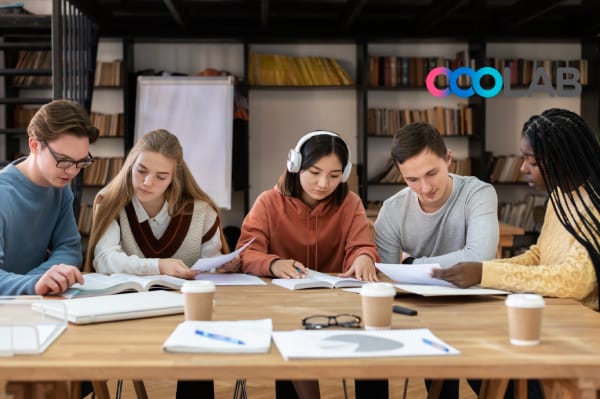 A Step-by-Step Guide to Implementing Blended Learning in Your School