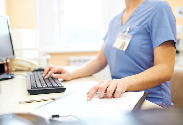 OET vs. Other Language Proficiency Exams: Choosing the Right Path in Healthcare 