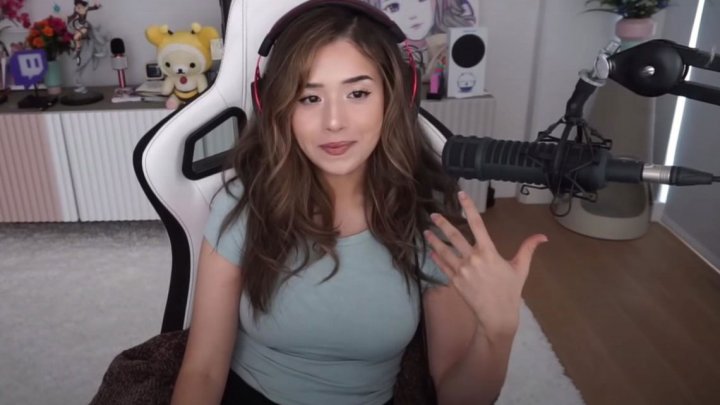 Introducing Twitch and the World of Female Twitch Streamers