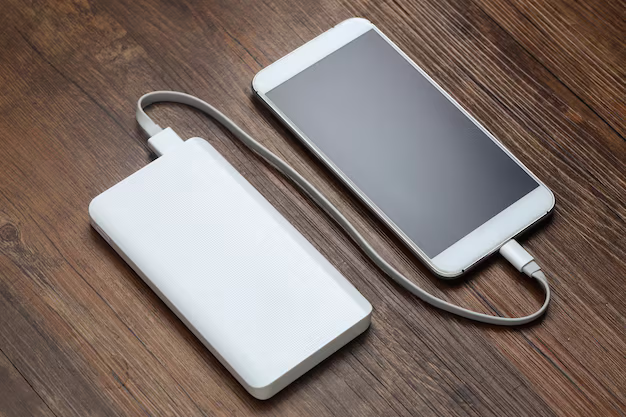 Power Bank attached to Phone
