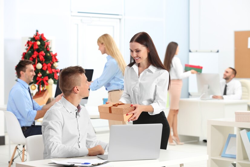 27 Unique Corporate Gifts For Employees & Office Staff