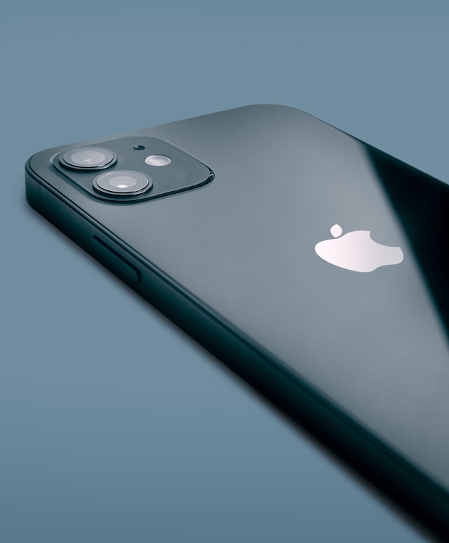 How can you effectively set up and manage iPhone recurring payments?