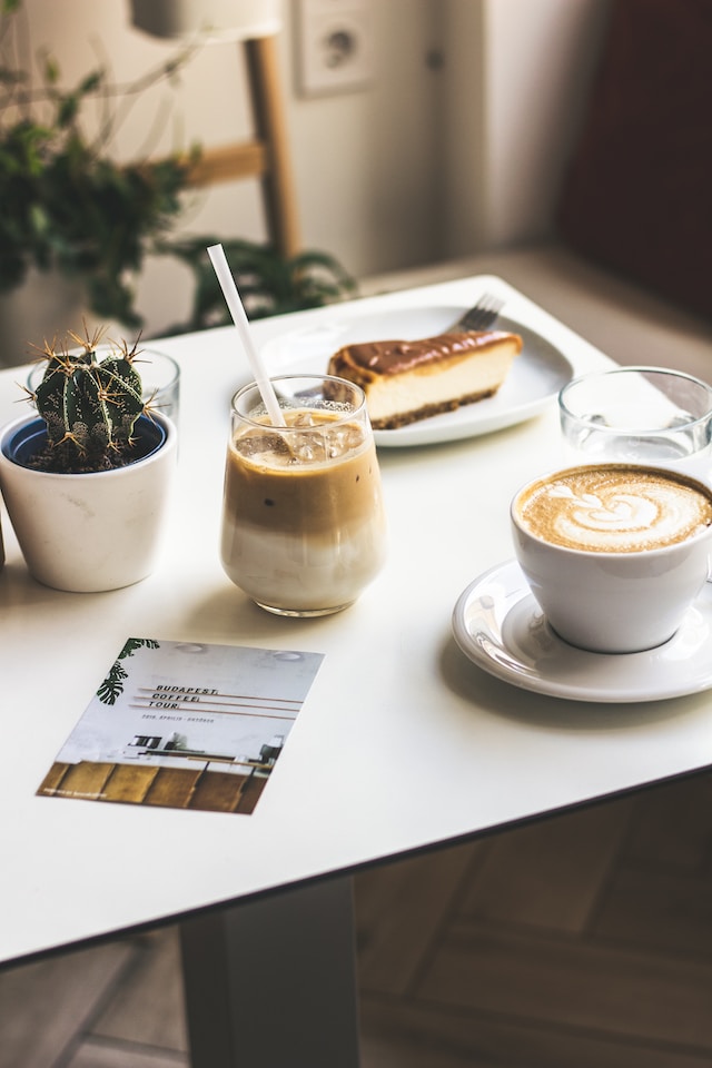 What's the best approach for cafes to introduce new beverage flavors?