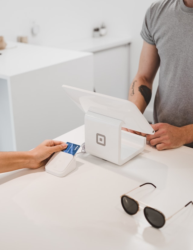 How can you effectively utilize recurring payments software?