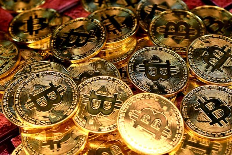 How to establish and manage recurring payments on coinbase effectively?