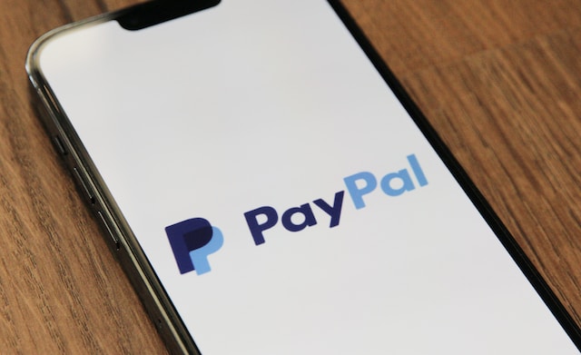 How to set up and manage recurring payments with PayPal business.