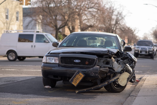 What are the key insights into extended warranties in auto repair?