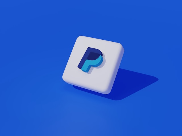 How can you effectively utilize PayPal's recurring payments dashboard?
