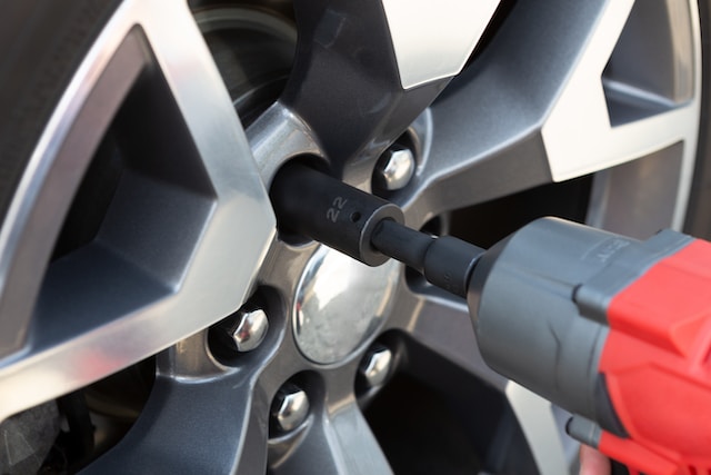 What are the trends shaping the future of the auto repair industry?