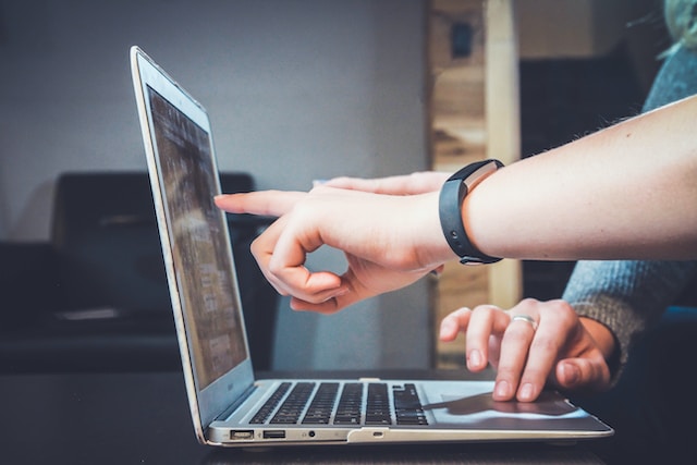 Transactional vs. Marketing Notifications: Understanding the Differences and Use-Cases