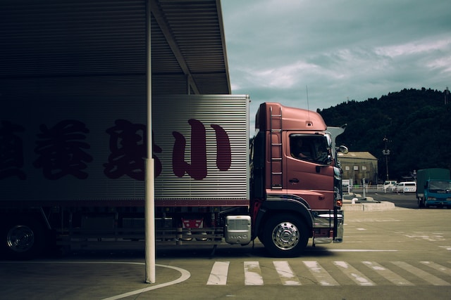 Leveraging notifications for logistics