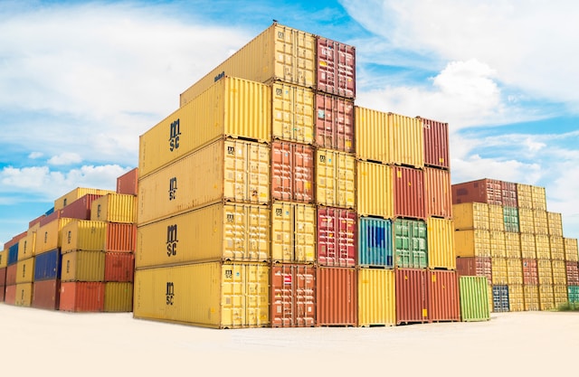Simplifying the complexities in logistics for customer communications