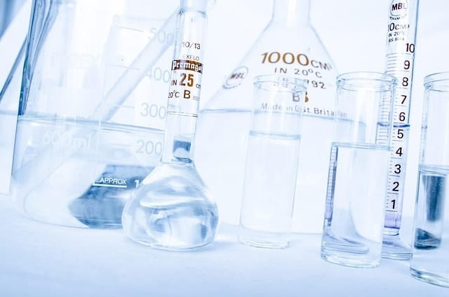 Five-Minute Science Ideas for Busy Parents to Try at Home With Their Kids