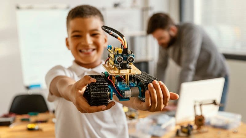 Engaging STEM Activities for Elementary, Middle, and High School Students -  Tynker Blog