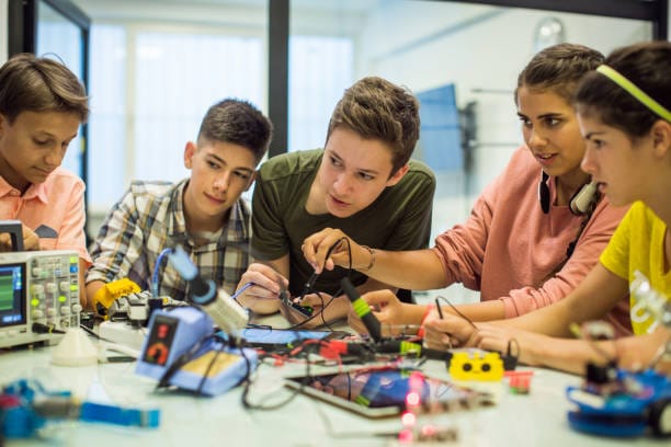 Computer programming and its role in ife of young innovators