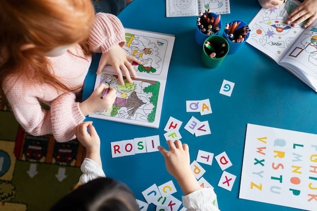Free Photo top view kids learning together at table