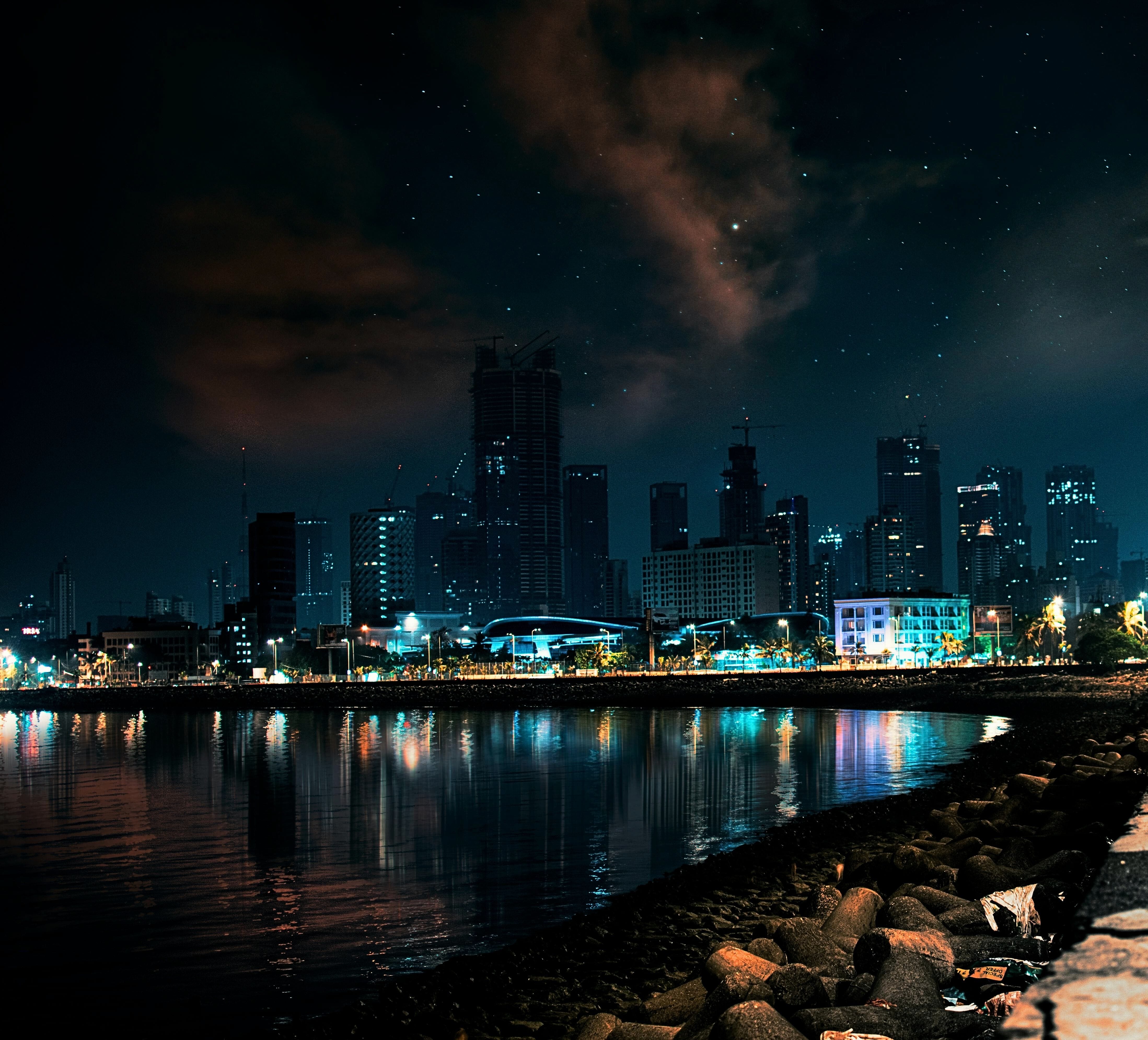 Which offers a better lifestyle? GIFT City or Mumbai
