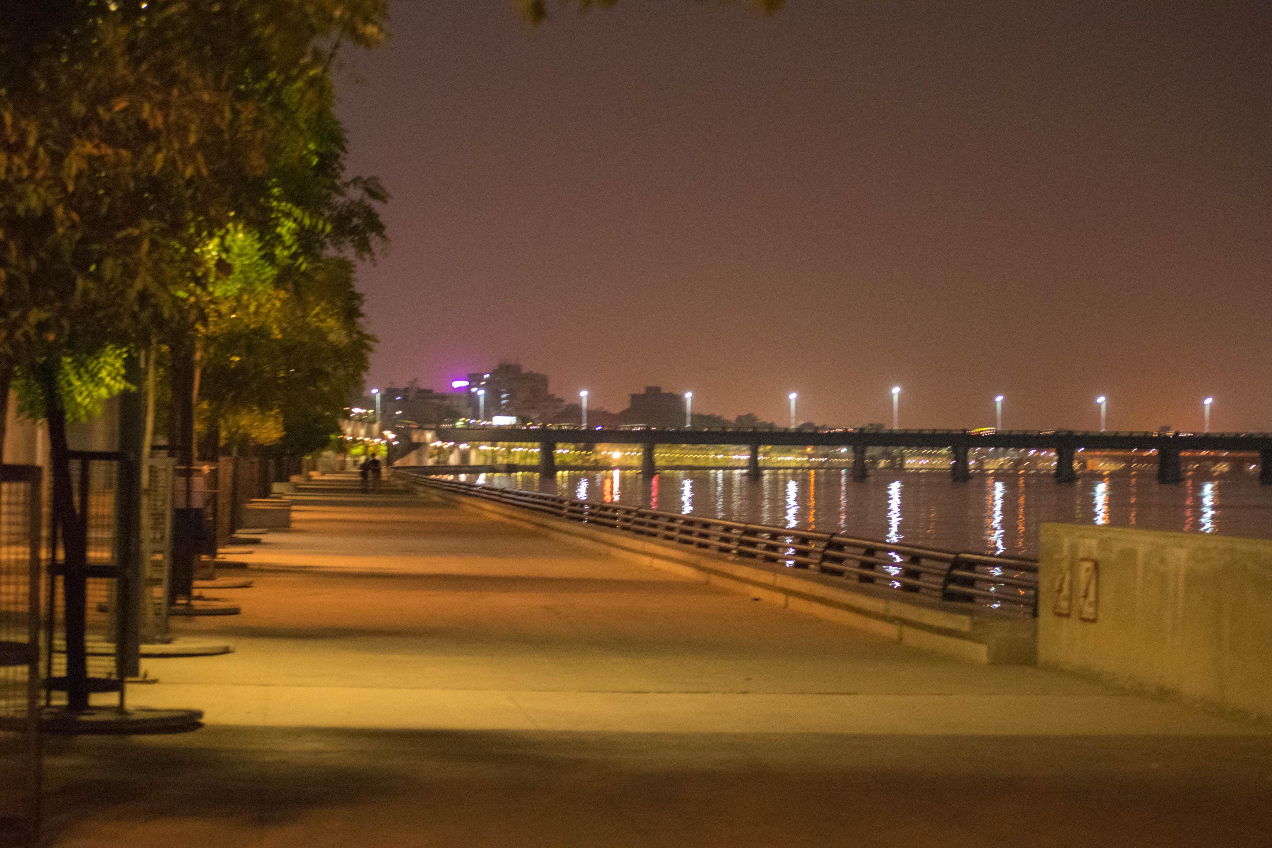 Scenic view of Sant Sarovar Dam