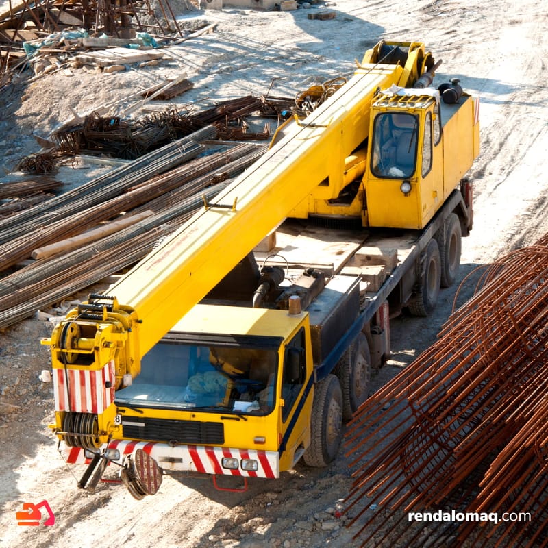 Grúas hidráulicas: Eficiencia y versatilidad en la construcción