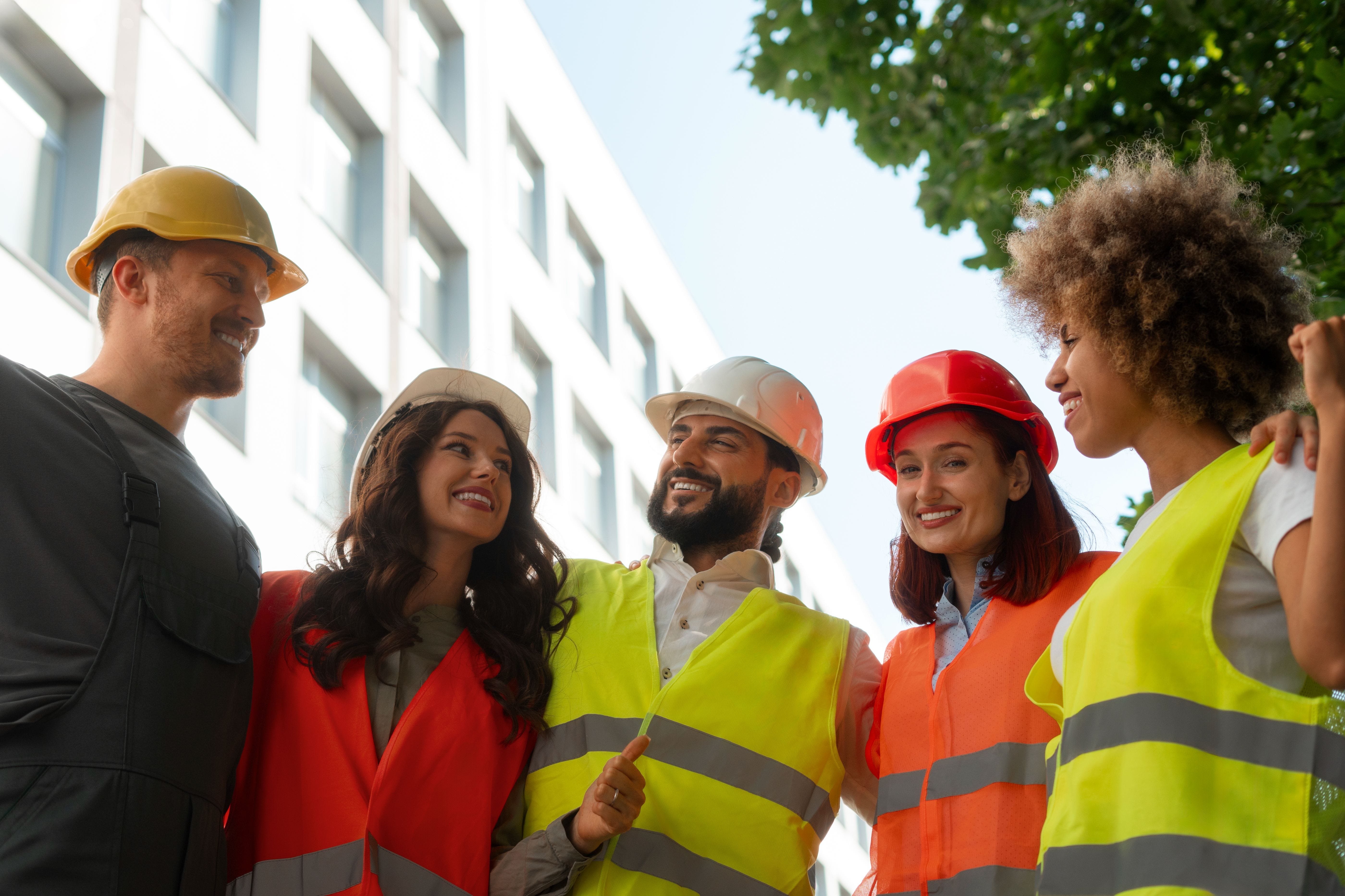 How to Find Construction Jobs: Your Complete Guide (2025)