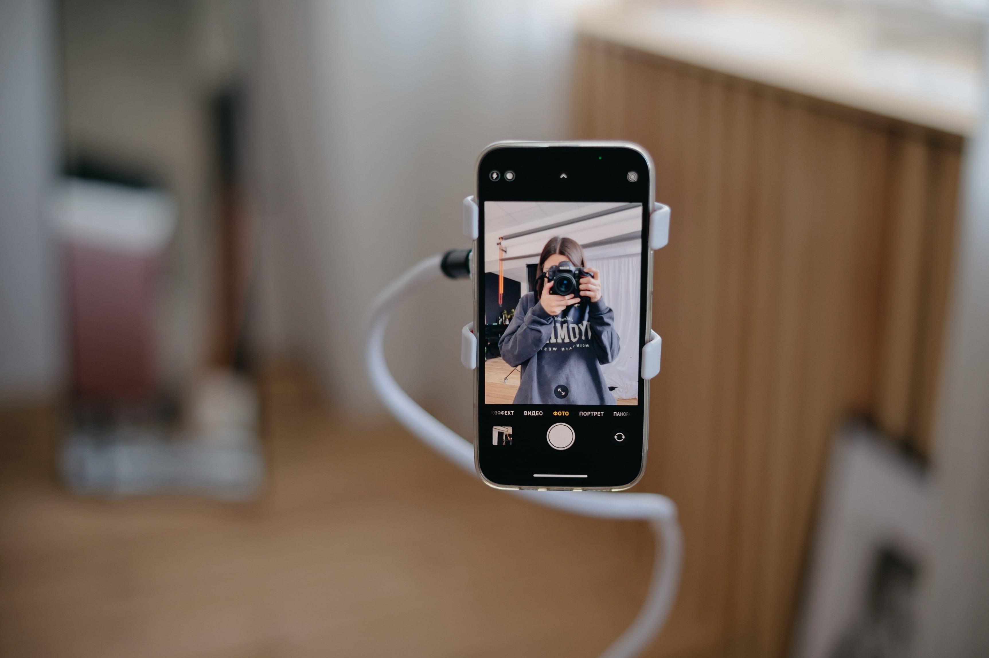 AR in Advertising: Creating Hyper-Personalized Experiences for Consumers
