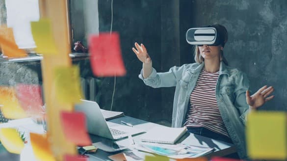 How Augmented Reality in Marketing Turns Interactions Into Immersive Experiences