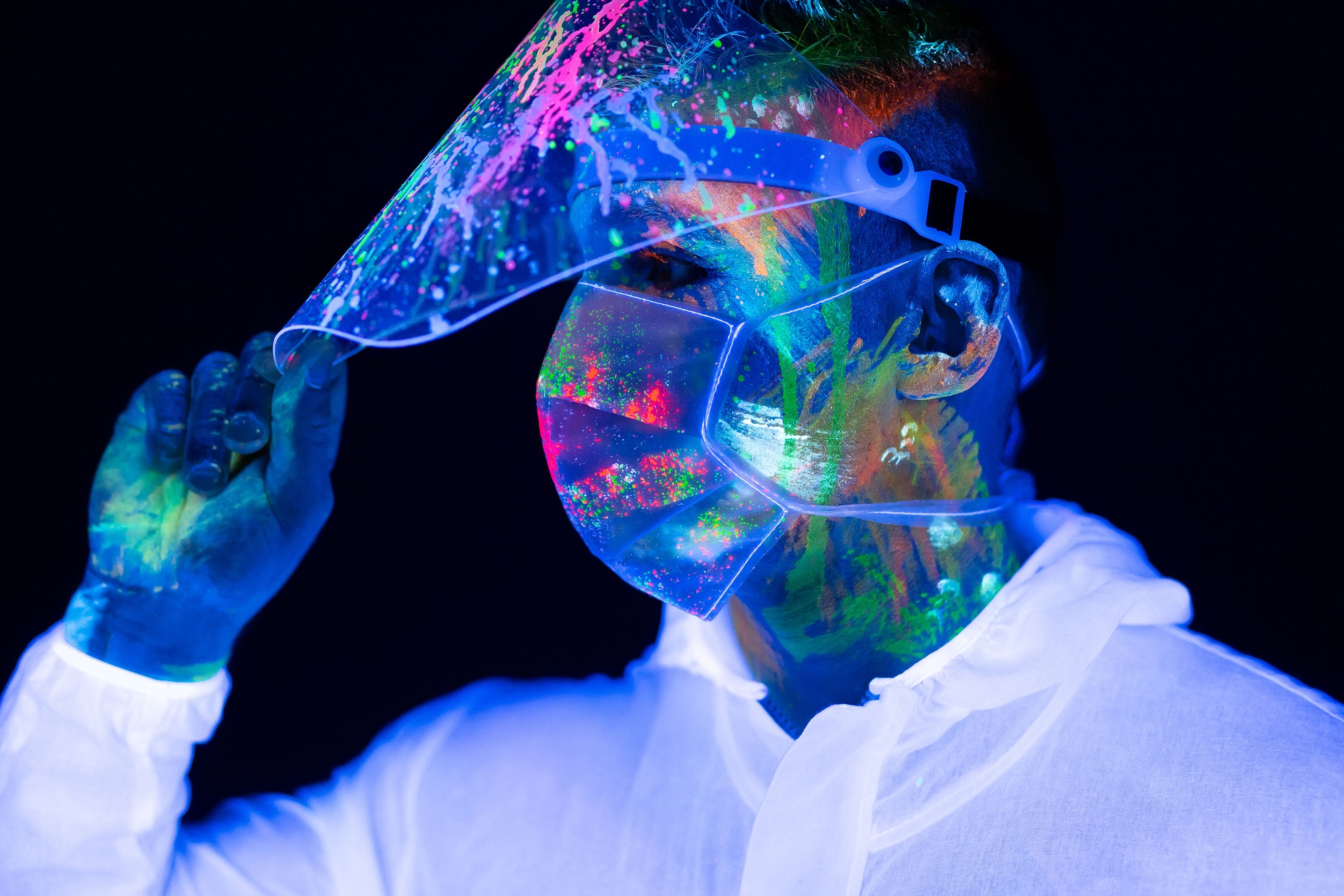 Holographic Advertising: The Future of Immersive Brand Engagement
