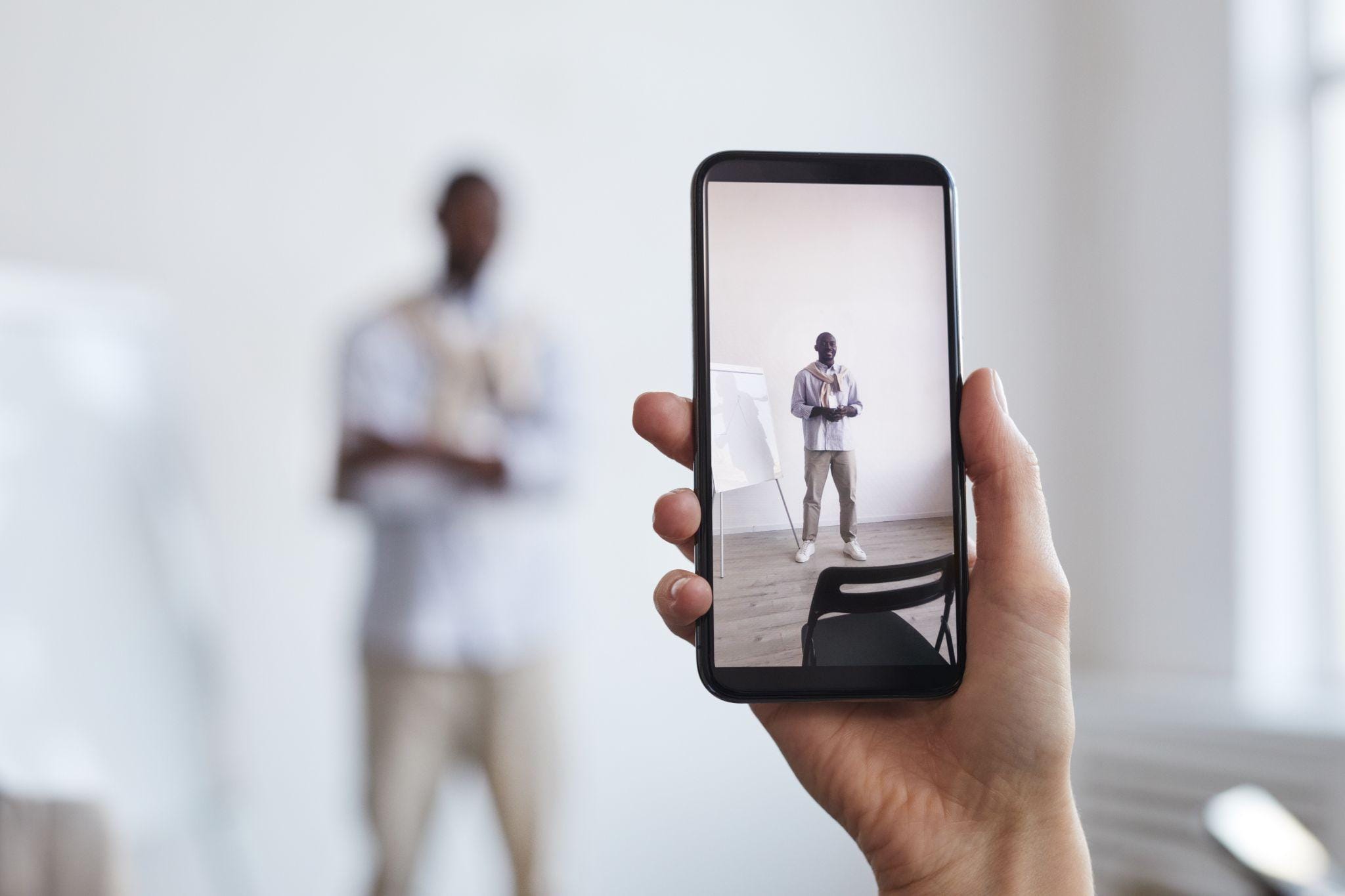 The Integration of AR and Social Media: What Brands Need to Know
