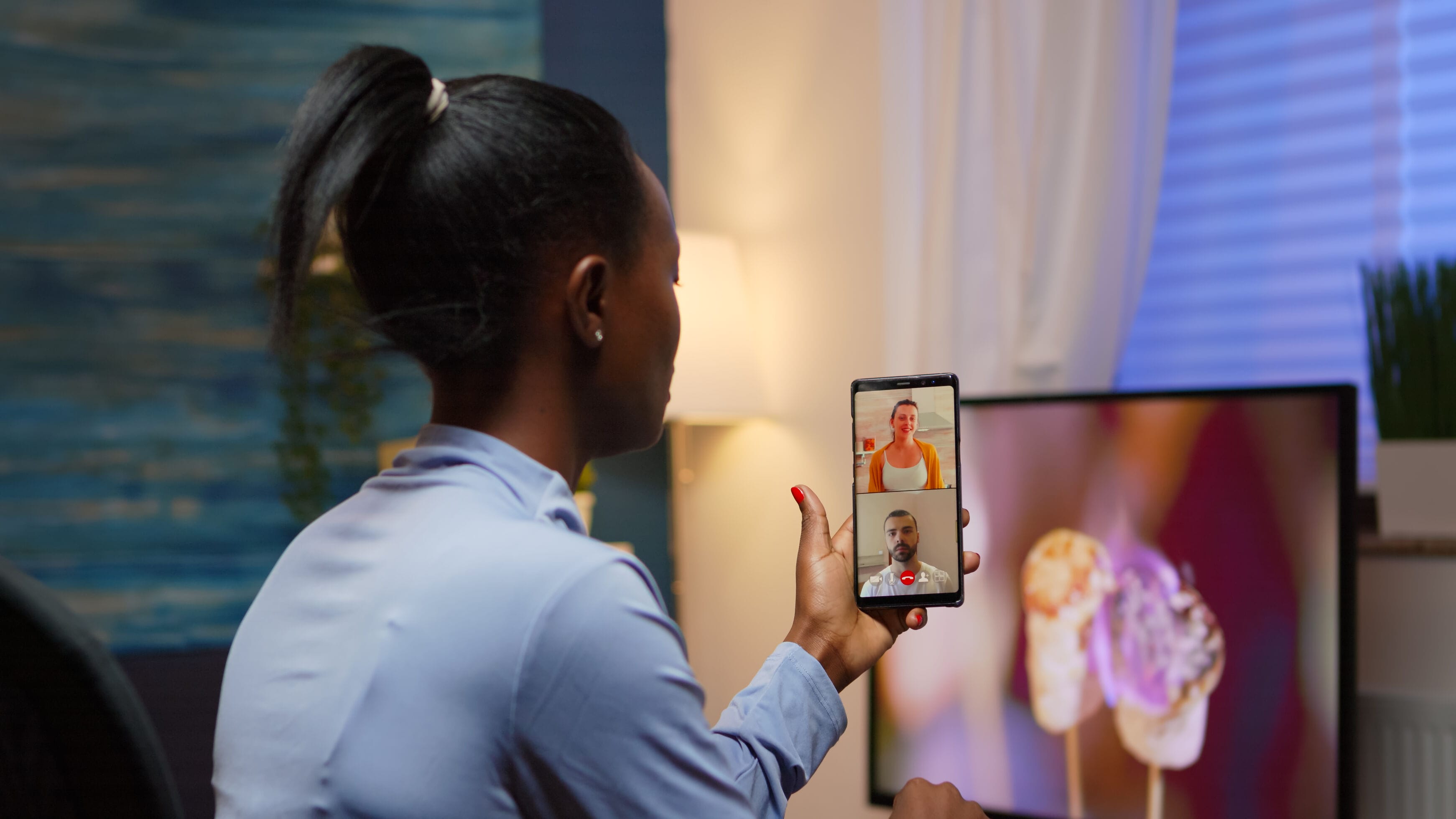 Difference Between Mixed Reality and Augmented Reality
