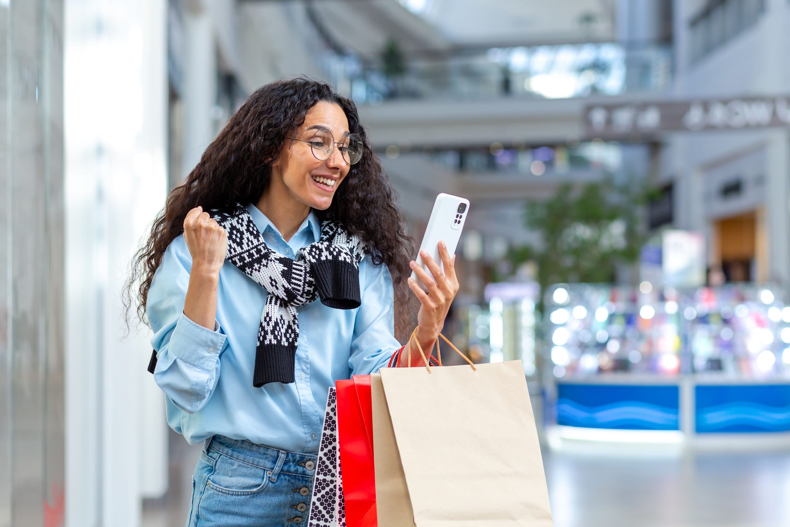 Transform Your Shopping Experience with MR Virtual Try-Ons for Clothing, Makeup, and Accessories
