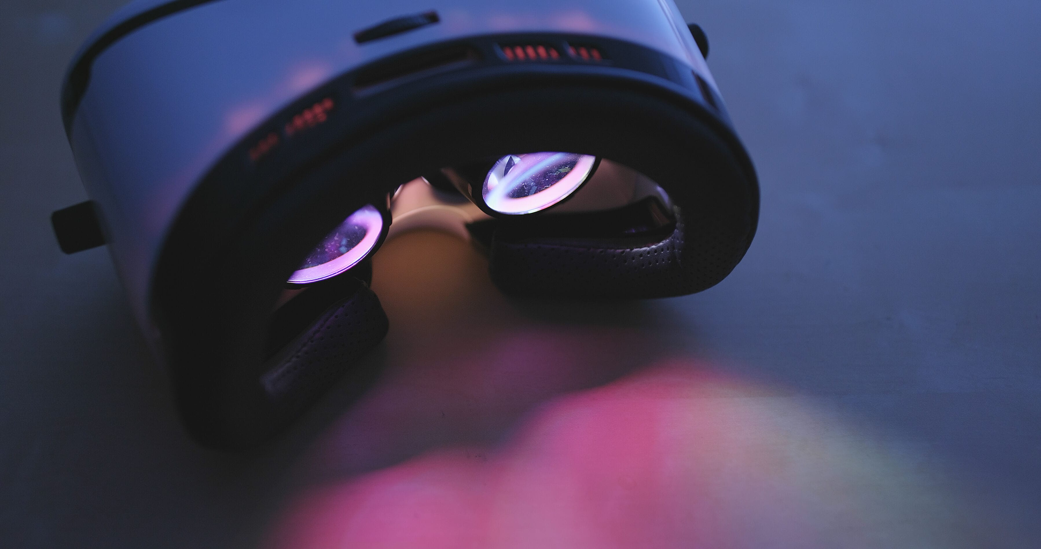 Virtual Reality, Mixed Reality for Eyewear, Footwear, and Fashion Industries
