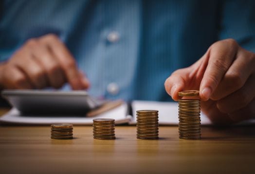 Calculating and stacking coins for savings