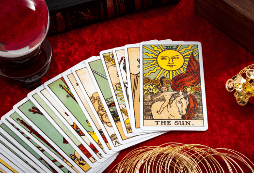 Tarot Card Reading for Beginners: A Simple Guide to Start Your Journey