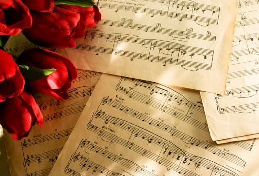 Guitar vs. Keyboard: Which One Should You Learn First?