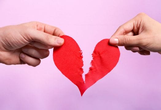How To Deal With Breakups: Expert Relationship Counselling Tips For Healing 