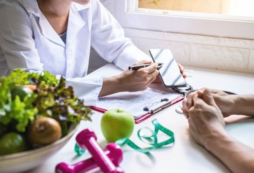 How a Nutritionist Can Help You Achieve Your Health Goals: Expert Advice and Services