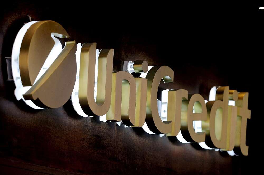 Commerzbank, UniCredit rise even as reported M&#038;A talks fizzle