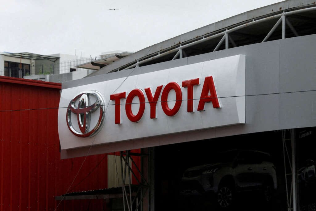 Toyota&#8217;s July global vehicle output drops again, puts annual target in doubt