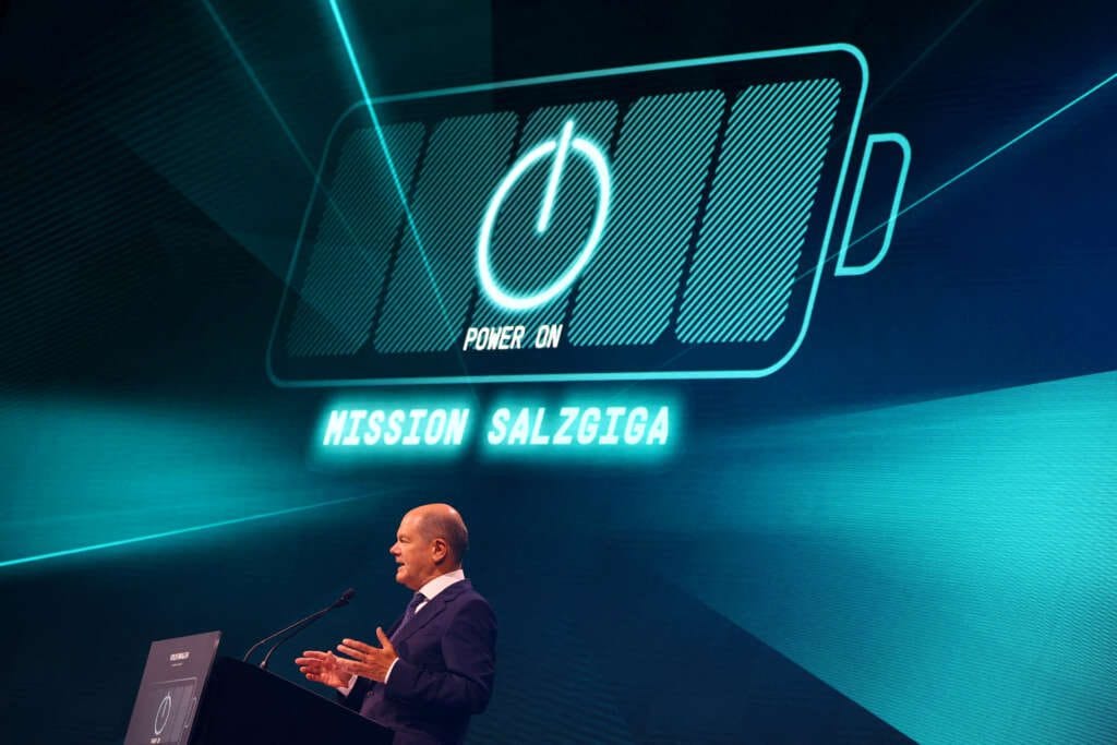 German chancellor meets auto, battery bosses in &#8216;mobility&#8217; summit