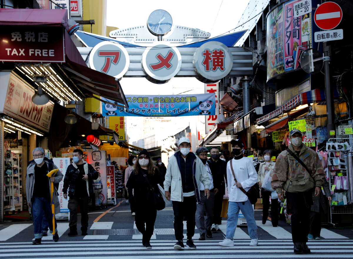 Japan&#8217;s COVID-19 cases defy Asia rebound, yet fears remain for winter wave